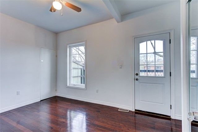 Upper - 20 Ashdale Ave, Toronto, M4L2Y7 | Image 2