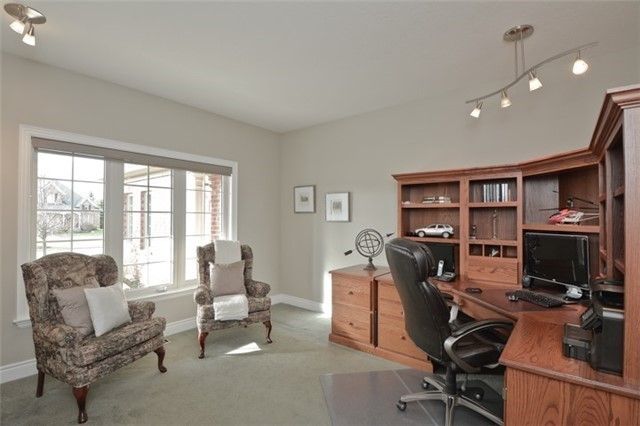 19 Wilson House Dr, Whitby, L0B | Image 3