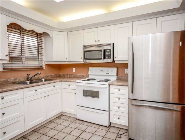 861 Florell Dr, Oshawa, L1H6V9 | Image 3