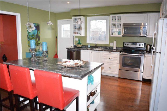 68 Overbank Dr, Oshawa, L1J7Y8 | Image 2