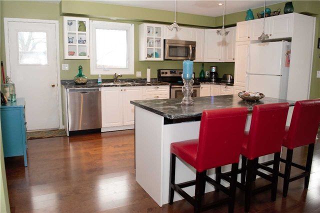 68 Overbank Dr, Oshawa, L1J7Y8 | Image 3