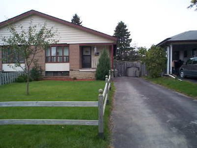 Semi-Detached House sold at 868 Chapleau Drive, Pickering, Ontario, L1W1P4 - Bay Ridges - MLS: E339119