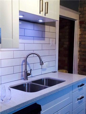 Upper - 256 Woodbine Ave, Toronto, M4L3P2 | Image 2