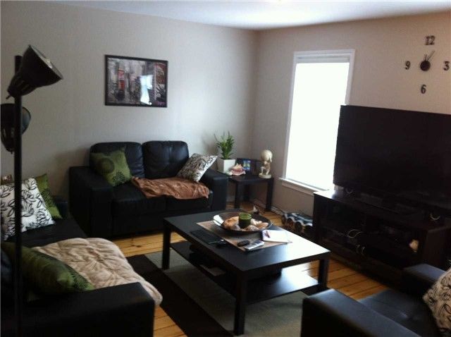 368 Main St, Toronto, M4C4X8 | Image 2