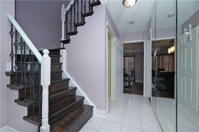 1855 Ashford Dr, Pickering, L1V6E1 | Image 2