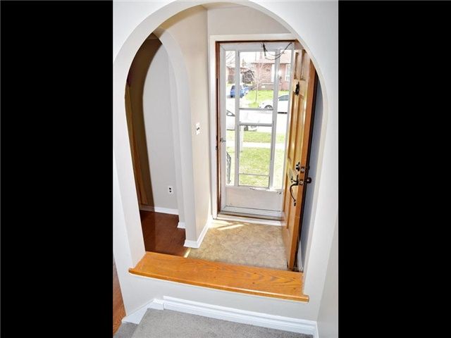 238 Waverly St S, Oshawa, L1J5V4 | Image 3