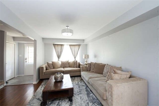 93 - 580 Eyer Dr, Pickering, L1W3B7 | Image 3