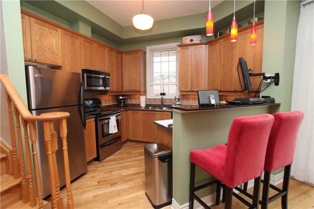 14 Fairhead Mews, Toronto, M4E 3Y4 | Image 2