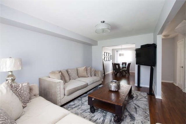 93 - 580 Eyer Dr, Pickering, L1W3B7 | Image 3