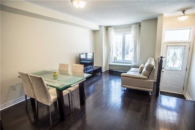 19 Kawneer Terr S, Toronto, M1P0C3 | Image 2