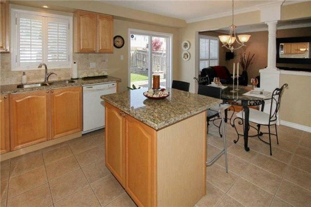 134 Medland Ave, Whitby, L1P1W7 | Image 2