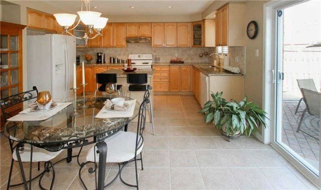 134 Medland Ave, Whitby, L1P1W7 | Image 3