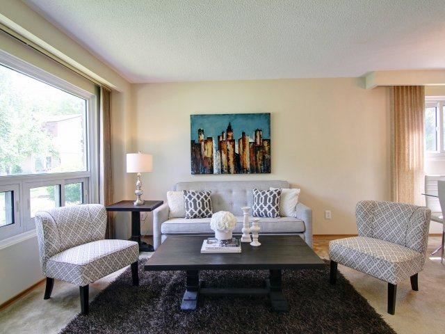 132 Beaverbrook Crt, Toronto, M1C3A9 | Image 3