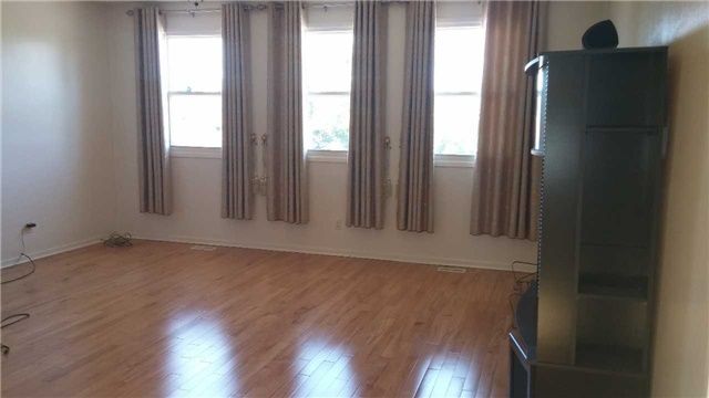 29 Roxanne Cres, Toronto, M1V4J5 | Image 3