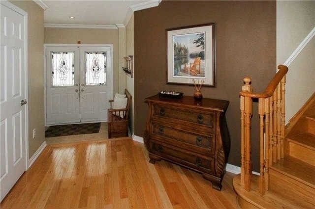 134 Medland Ave, Whitby, L1P1W7 | Image 2