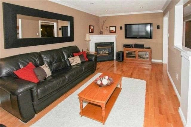 134 Medland Ave, Whitby, L1P1W7 | Image 3