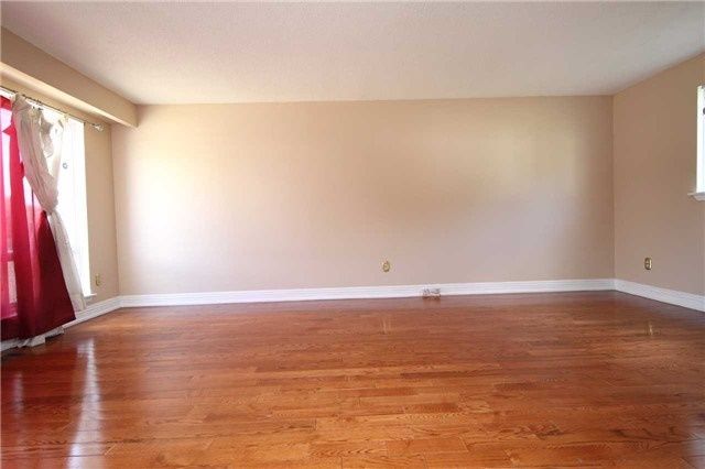 18 Gemshaw Cres, Toronto, M1B1L4 | Image 3