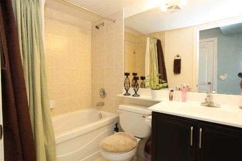 1002 - 70 Town Centre Crt, Toronto, M1P4Y7 | Image 3