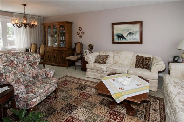 33 Chelwood Rd, Toronto, M1K2K5 | Image 3