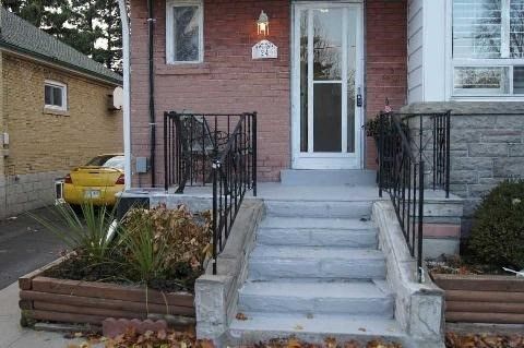 24 Hutton Ave, Toronto, M4C3L3 | Image 2