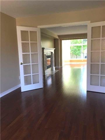 50 Fallingbrook St E, Whitby, L1R1L8 | Image 2