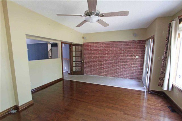 739 Edgewood Rd, Pickering, L1V2Z7 | Image 3