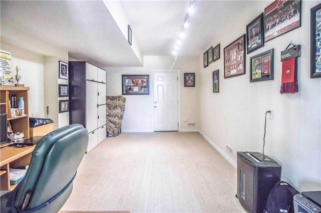 48 Strangford Lane, Toronto, M1L0E4 | Image 3