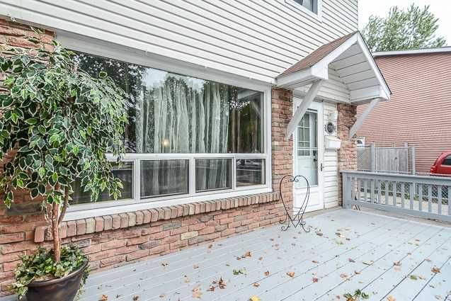 1391 Fenelon Cres, Oshawa, L1J6G2 | Image 2