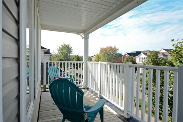 51 Hanson Cres, Whitby, L1M2K9 | Image 3