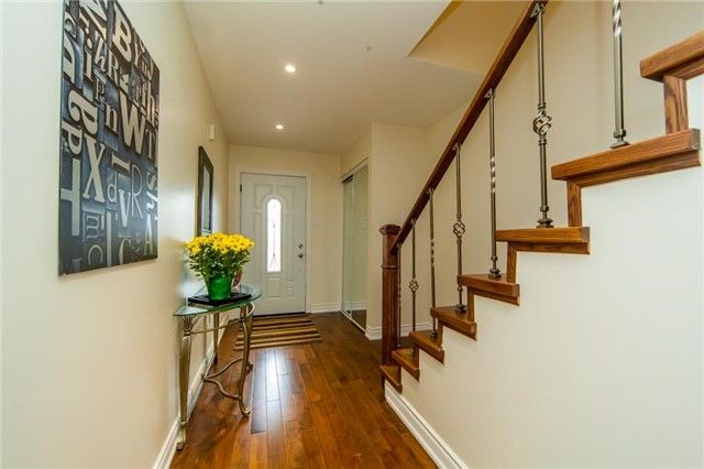 44 - 30 Dundalk Dr, Toronto, M1P4W1 | Image 2