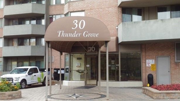 1404 - 30 Thunder Grve, Toronto, M1V4A3 | Image 2