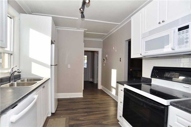 307 Eulalie Ave, Oshawa, L1H2B6 | Image 2