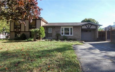 Detached House sold at 7 Dawson Street, Whitby, Ontario, L1N 6B3 - Lynde Creek - MLS: E3656823