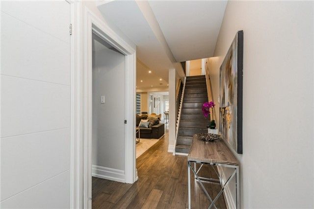 68 Lewis St, Toronto, M4M2H3 | Image 2
