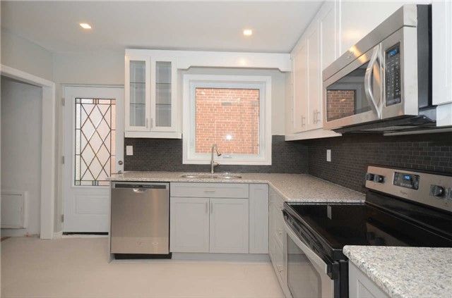 4 Moorecroft Cres, Toronto, M1K3V1 | Image 2