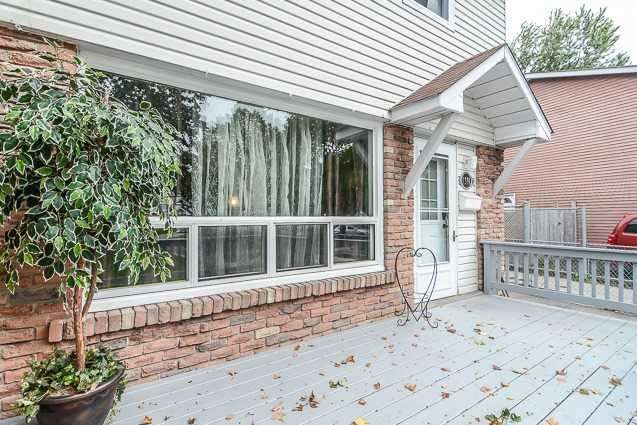 1391 Fenelon Cres, Oshawa, L1J6G2 | Image 2