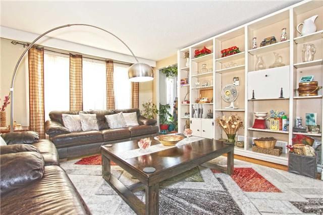 46 Budworth Dr, Toronto, M1E3H9 | Image 2