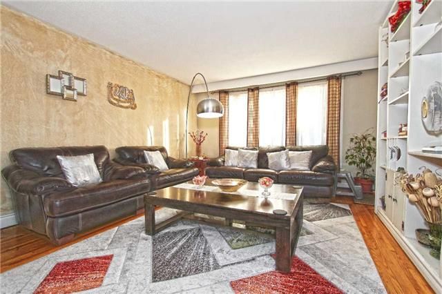 46 Budworth Dr, Toronto, M1E3H9 | Image 3