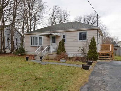 Detached House sold at 610 Stewart Street, Whitby, Ontario, L1N3V4 - Blue Grass Meadows - MLS: E3693633