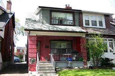 Semi-Detached House sold at 216 Milverton Boulevard, Toronto, Ontario, M4J1V5 - Danforth - MLS: E369460