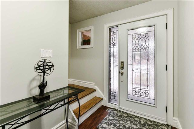 1994 Fairport Rd, Pickering, L1V1T6 | Image 3