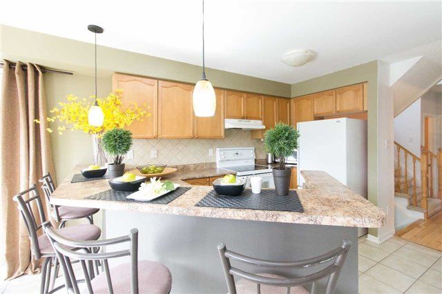 50 Shenandoah Dr, Whitby, L1P1T3 | Image 2