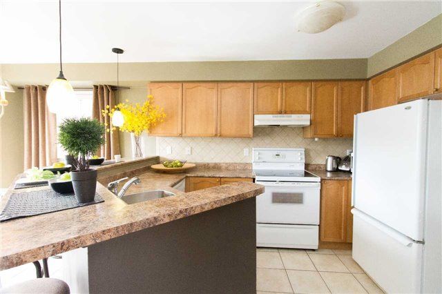 50 Shenandoah Dr, Whitby, L1P1T3 | Image 3