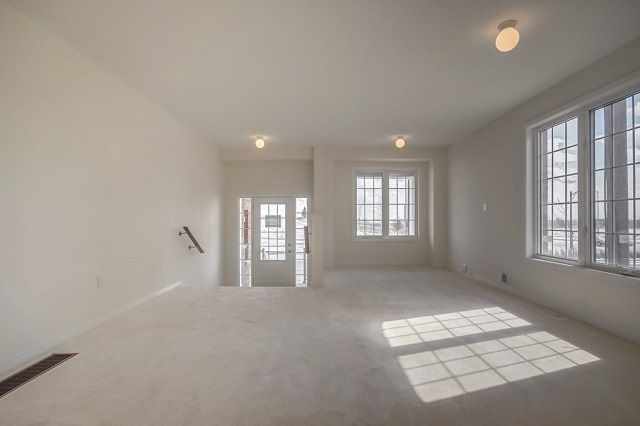 10 Harper Hill Dr, Ajax, L1Z 0R9 | Image 3