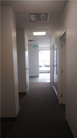 103 - 15 Harwood Ave S, Ajax, L1S2B9 | Image 3