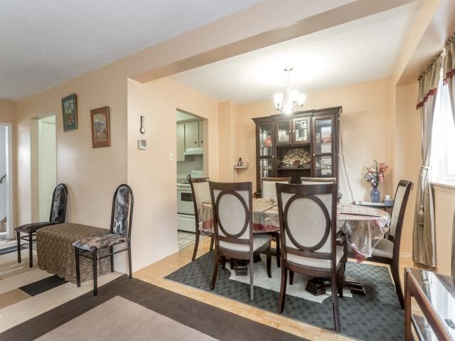 65 Bradstone Sq, Toronto, M1B1W1 | Image 3