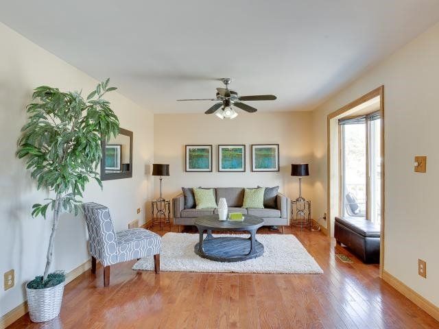 46 Merritt Rd, Toronto, M4B3K5 | Image 2