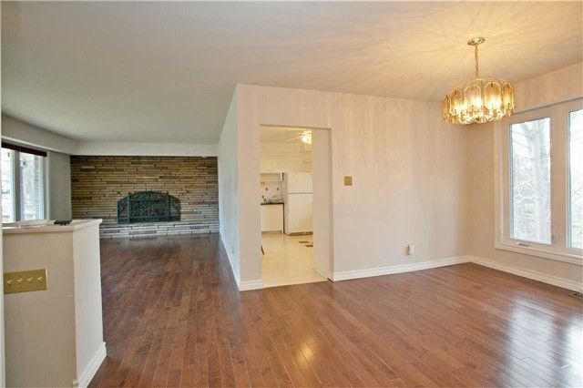 541 Rouge Hills Dr, Toronto, M1C2Z9 | Image 3