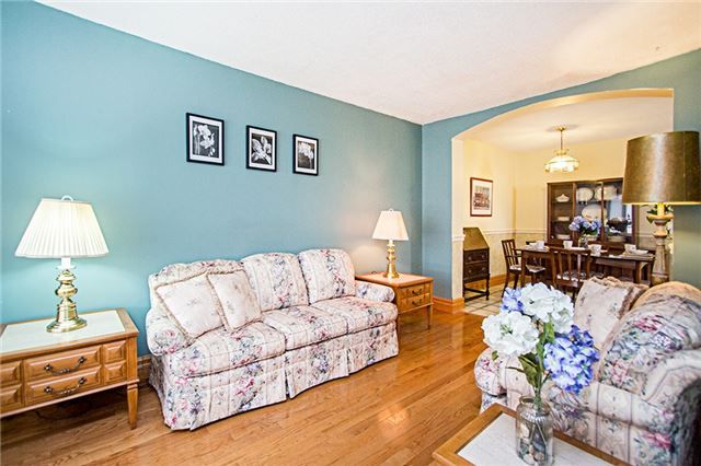 809 Monaghan Ave, Oshawa, L1J7B6 | Image 2