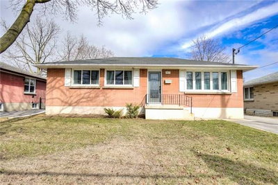 Detached House sold at 917 Henry Street, Whitby, Ontario, L1N5E6 - Downtown Whitby - MLS: E3752066